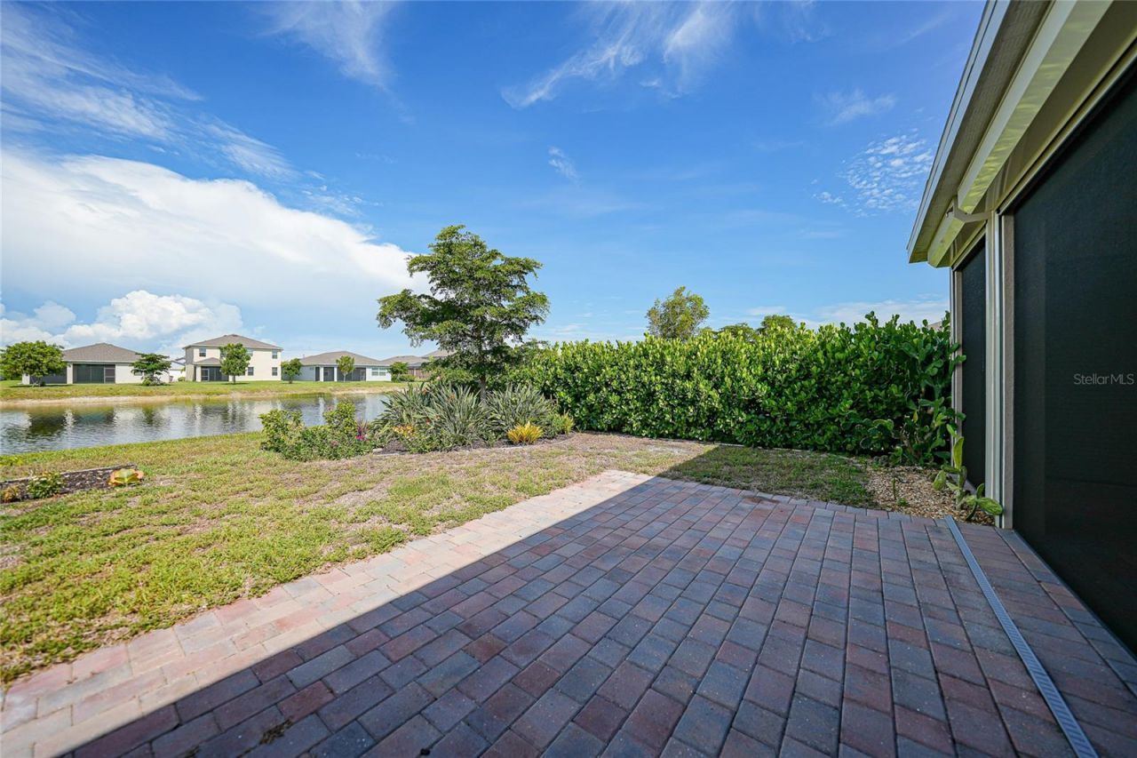719 Heather Lake Avenue, Cape Coral, FL 33993 Photo