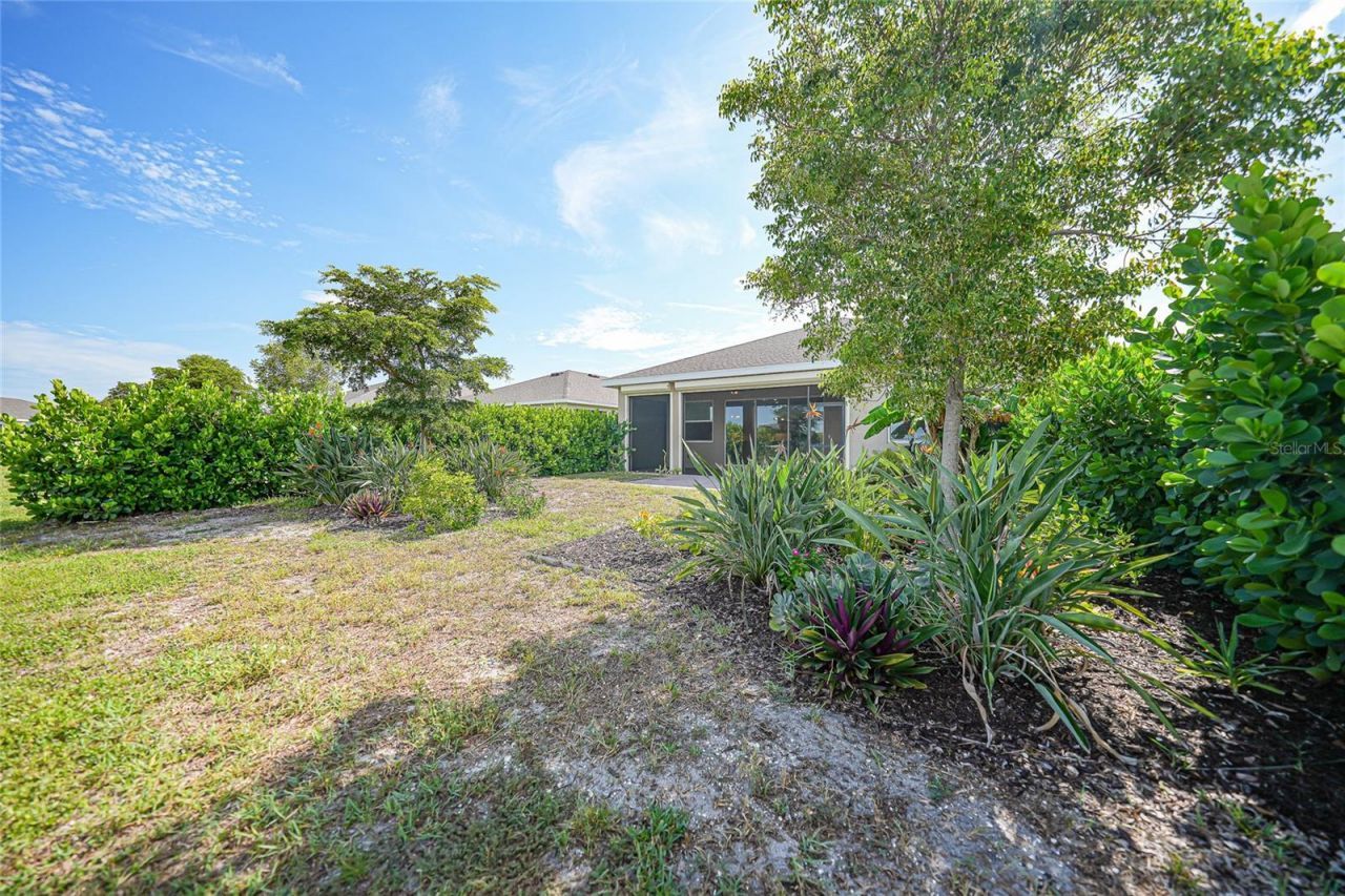 719 Heather Lake Avenue, Cape Coral, FL 33993 Photo
