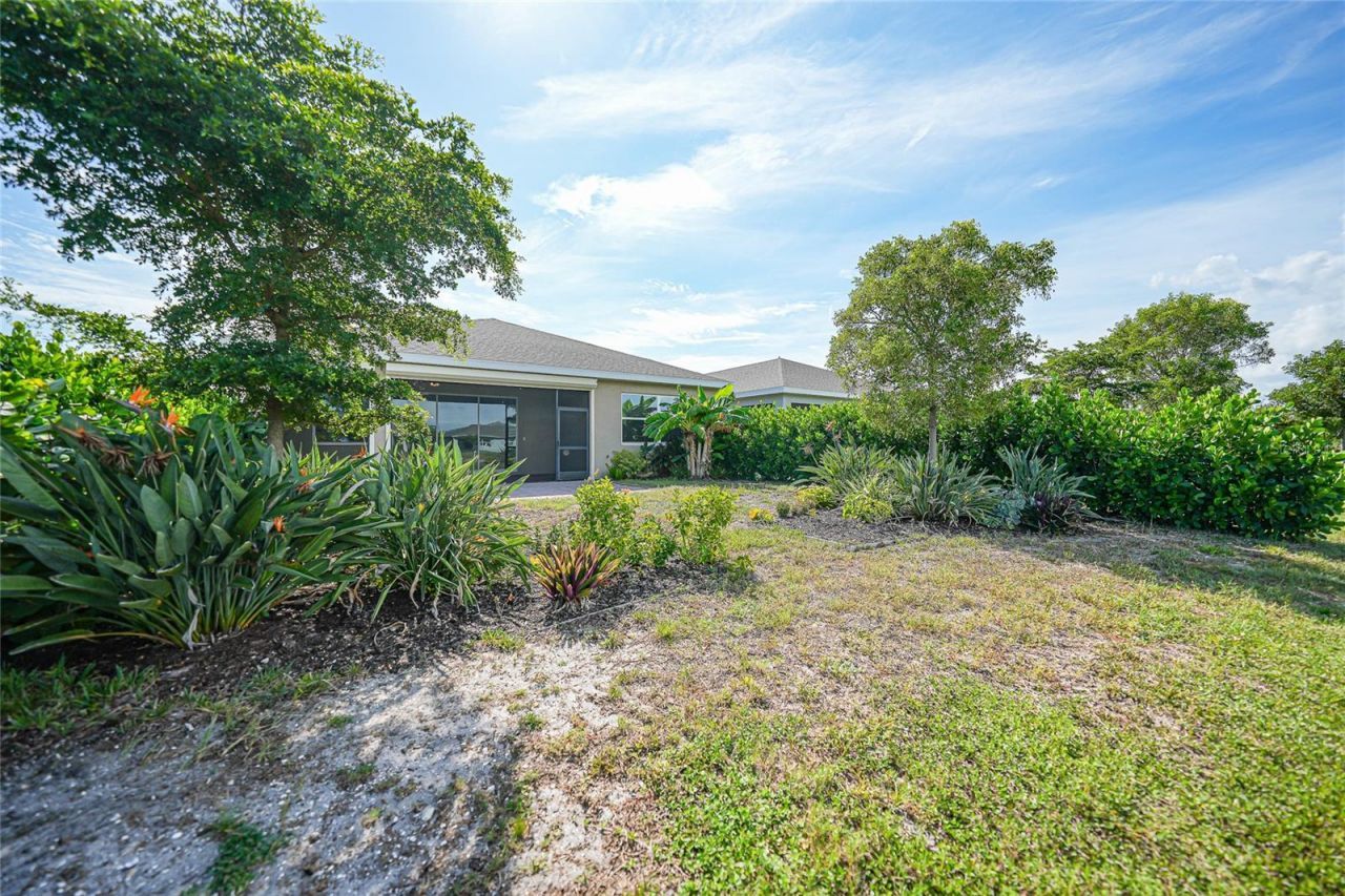 719 Heather Lake Avenue, Cape Coral, FL 33993 Photo