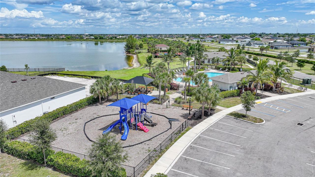 719 Heather Lake Avenue, Cape Coral, FL 33993 Photo