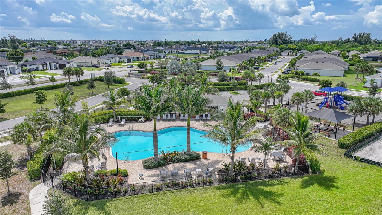 719 Heather Lake Avenue, Cape Coral, FL 33993 Photo