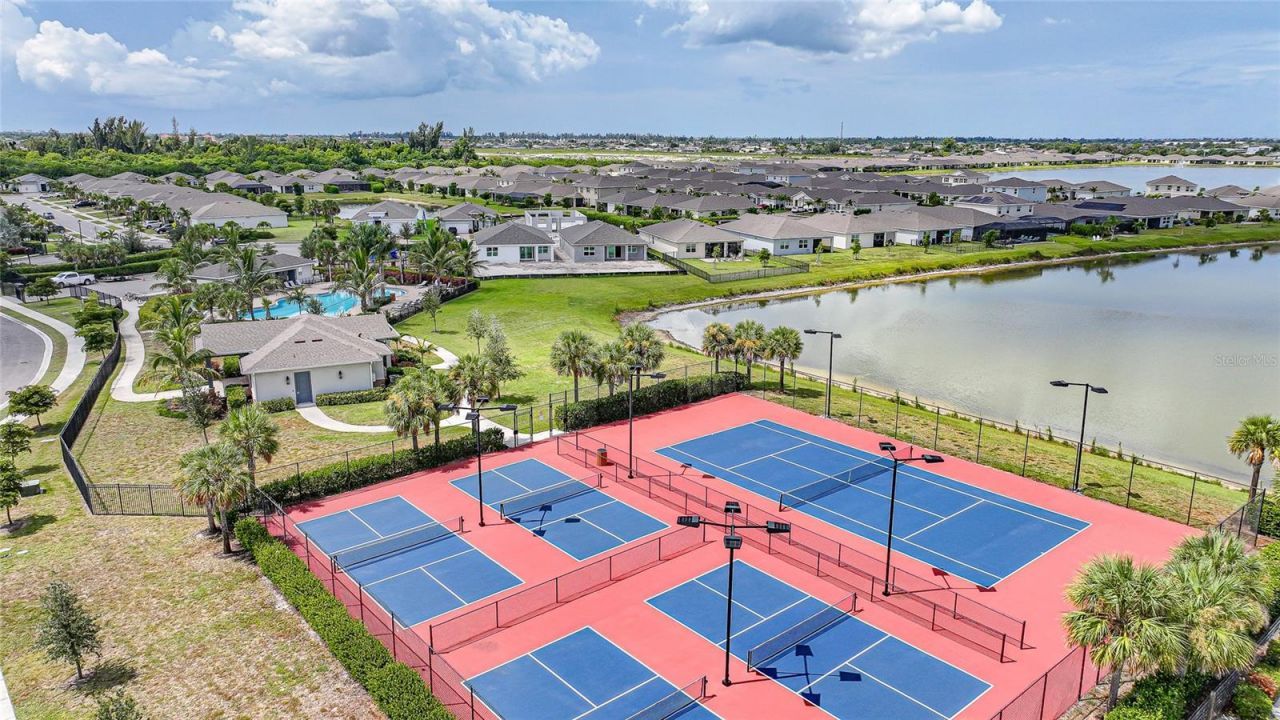 719 Heather Lake Avenue, Cape Coral, FL 33993 Photo