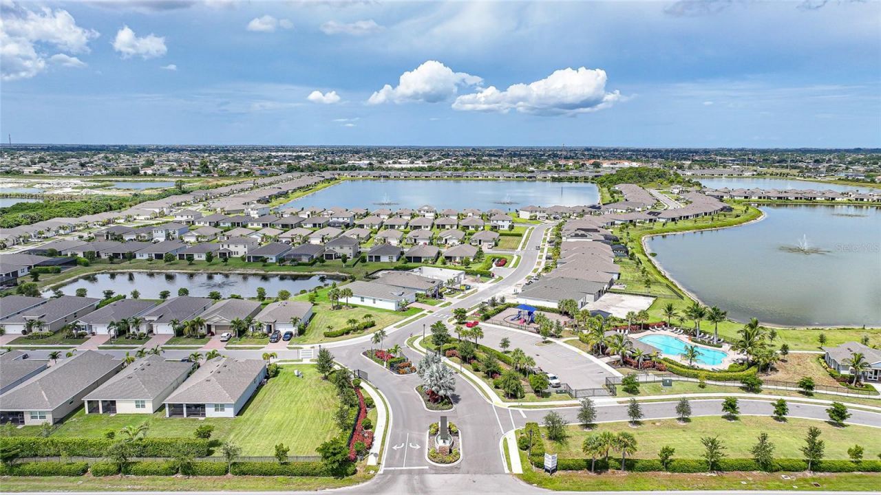 719 Heather Lake Avenue, Cape Coral, FL 33993 Photo