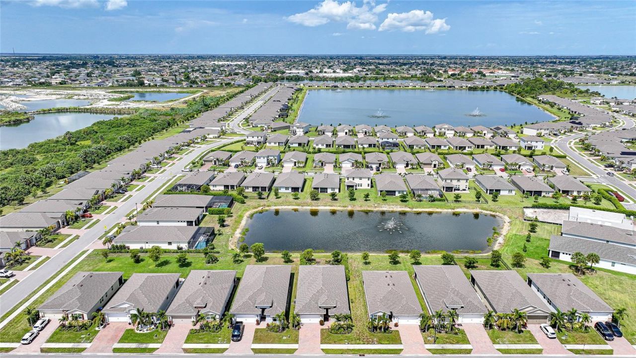 719 Heather Lake Avenue, Cape Coral, FL 33993 Photo