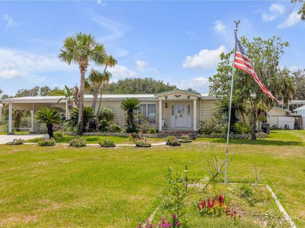 215 GARY AVENUE , OAK HILL, FL 32759