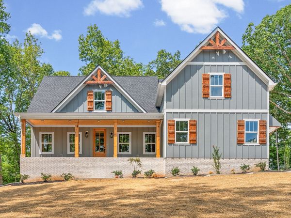 3501 Shadowbend Ln, Clarksville, TN 37043