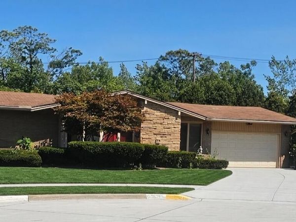 415 Palmerston Street, River Rouge, MI 48218