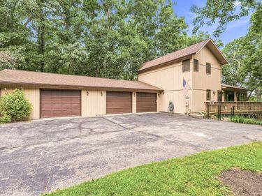 11008 Corey Lake Road, Three Rivers, MI 49093