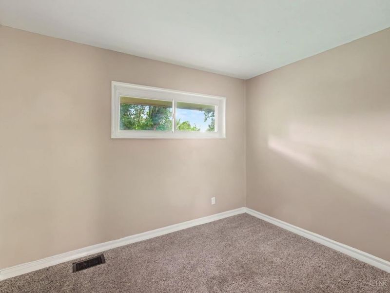 8633 Daly Road, Springfield Township, OH 45231 Photo 12
