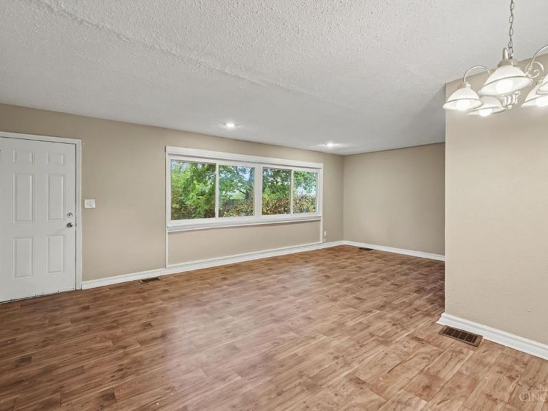 8633 Daly Road, Springfield Township, OH 45231 Photo 3