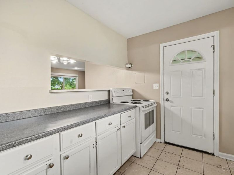 8633 Daly Road, Springfield Township, OH 45231 Photo 5