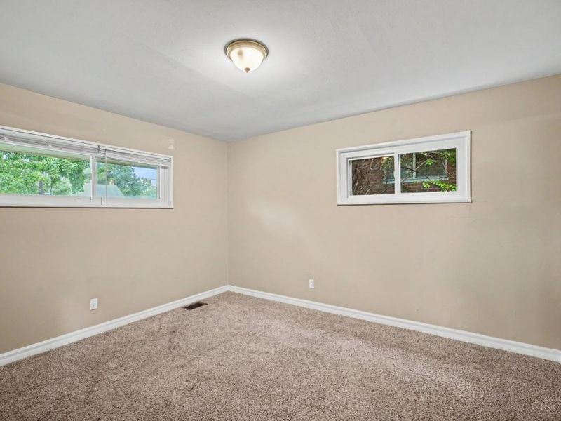 8633 Daly Road, Springfield Township, OH 45231 Photo 7