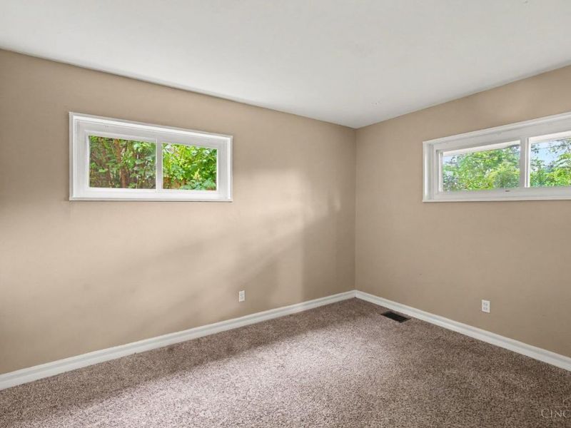 8633 Daly Road, Springfield Township, OH 45231 Photo 9