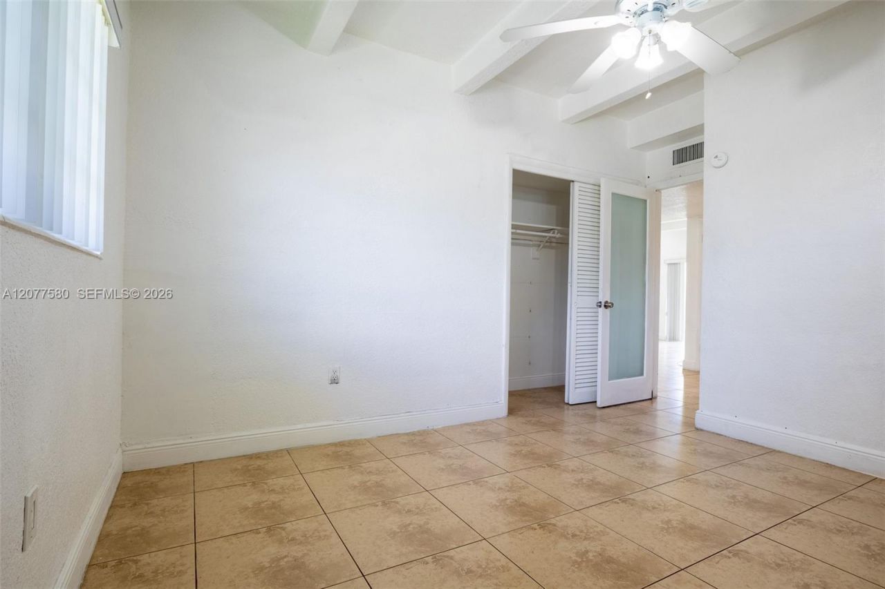 7620 SW 82nd St , Unit J102, Miami, FL 33143 Photo
