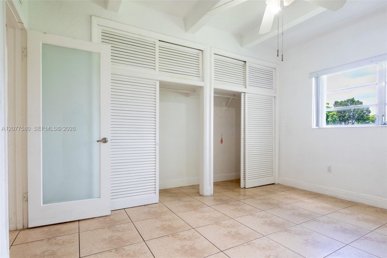 7620 SW 82nd St , Unit J102, Miami, FL 33143 Photo