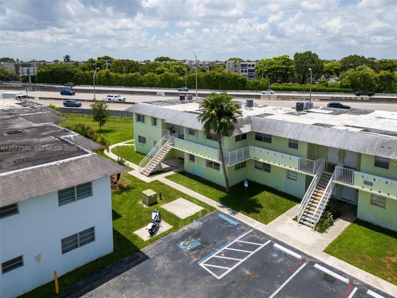 7620 SW 82nd St , Unit J102, Miami, FL 33143 Photo