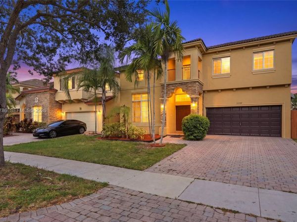 22505 SW 94th Pl , Cutler Bay, FL 33190