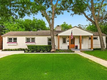 6387 Greenway Road, Fort Worth, TX 76116
