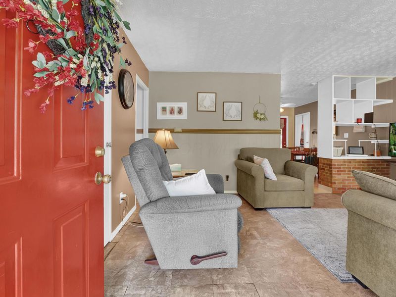 1011 Pleasant Court, Reynoldsburg, OH 43068 Photo 6