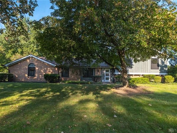 185 Bramblebush Trail, Beavercreek, OH 45440