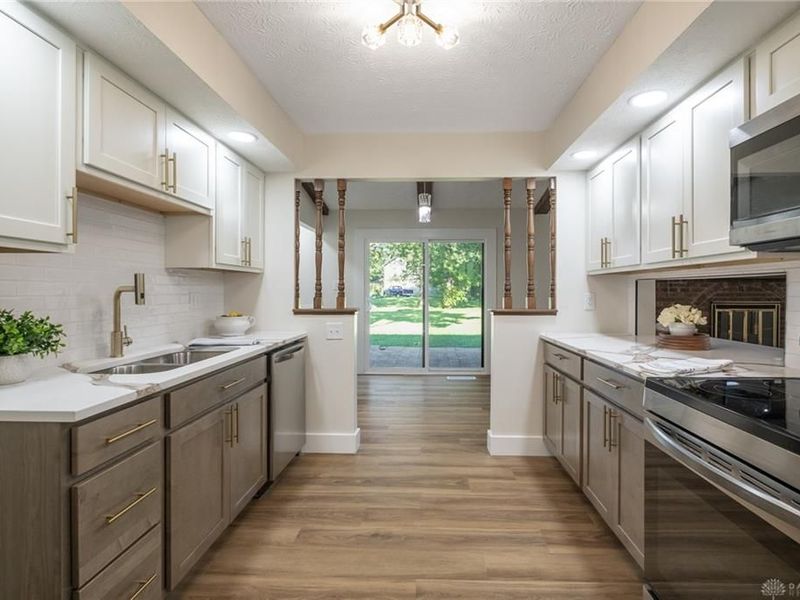185 Bramblebush Trail, Beavercreek, OH 45440 Photo 9