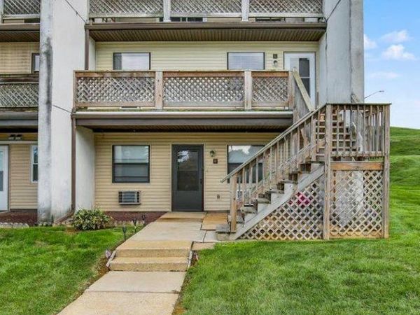 1334 L W WYOMISSING BOULEVARD, WYOMISSING HILLS, PA 19609