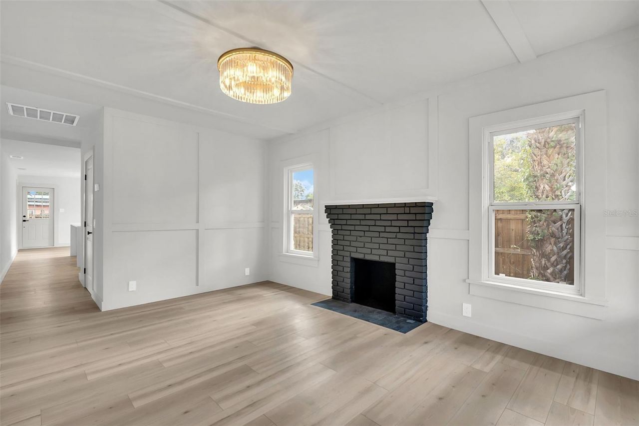 5355 2nd Avenue S, Saint Petersburg, FL 33707 Photo