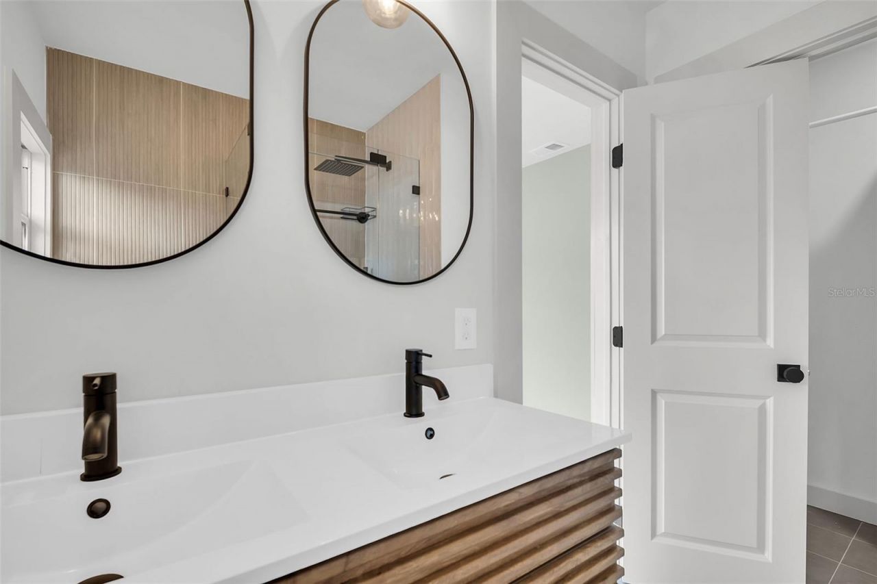 5355 2nd Avenue S, Saint Petersburg, FL 33707 Photo