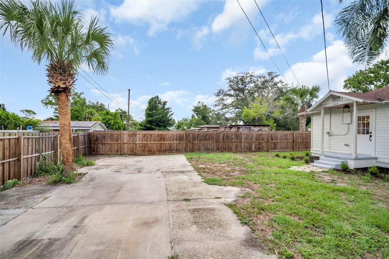 5355 2nd Avenue S, Saint Petersburg, FL 33707 Photo