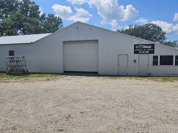 901 1st W, Leon, IA 50144