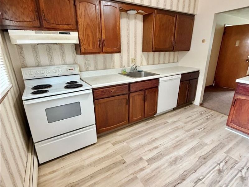 320 E Chestnut Street, Unit 2, Lisbon, OH 44432 Photo 6