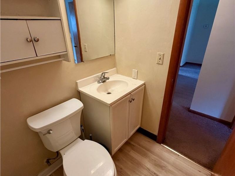 320 E Chestnut Street, Unit 2, Lisbon, OH 44432 Photo 9