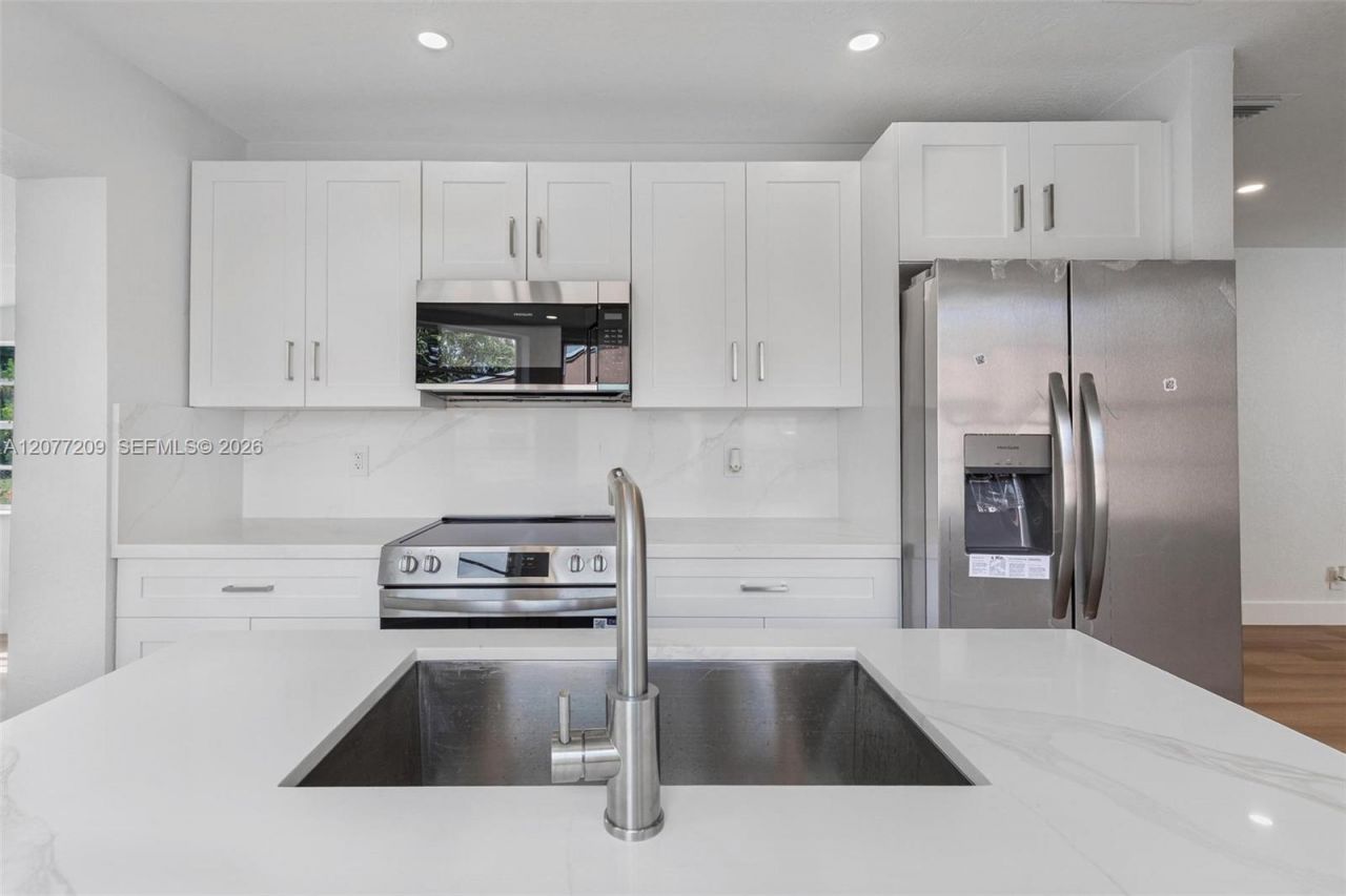 2839 Mayo St , Hollywood, FL 33020 Photo