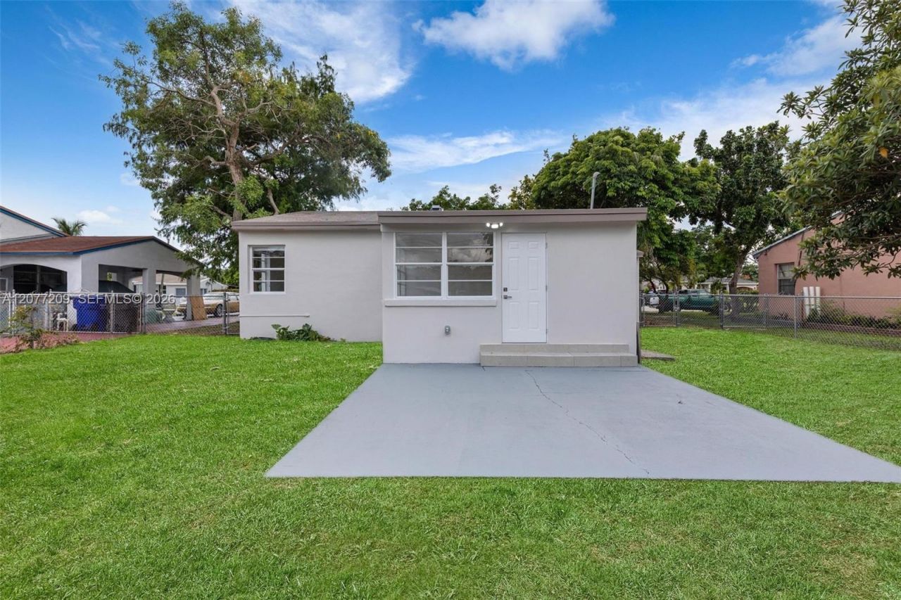 2839 Mayo St , Hollywood, FL 33020 Photo