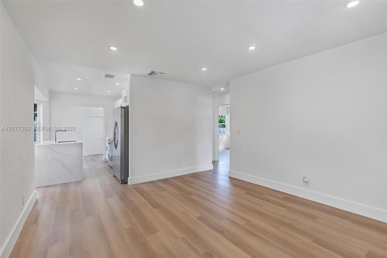2839 Mayo St , Hollywood, FL 33020 Photo