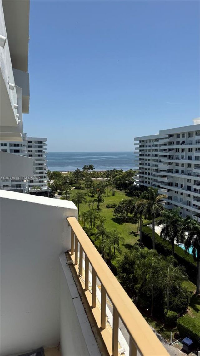 155 S Ocean Lane Dr, Unit 1013, Key Biscayne, FL 33149 Photo