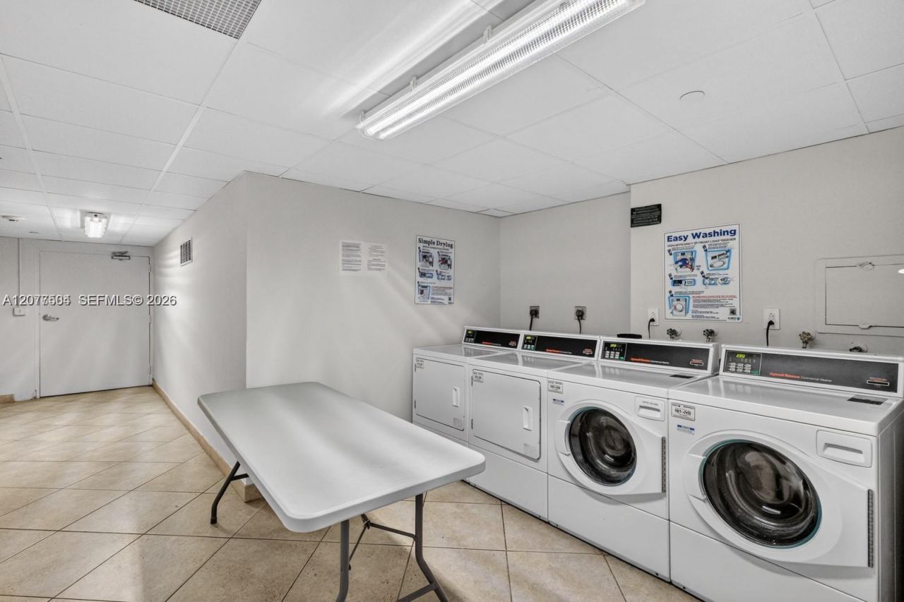 155 S Ocean Lane Dr, Unit 1013, Key Biscayne, FL 33149 Photo