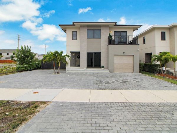 320 NW 13th Ct , Florida City, FL 33034