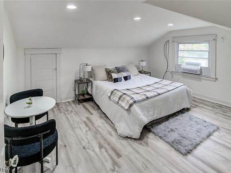 2245 Bellfield Avenue, Unit 3, Cleveland Heights, OH 44106 Photo 5