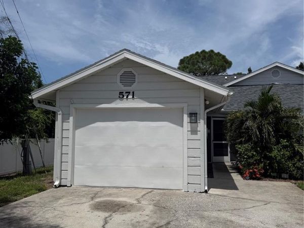 571 MILBURNE CLOSE , PALM HARBOR, FL 34683