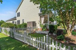 112 Garden Gate Way  photo 4