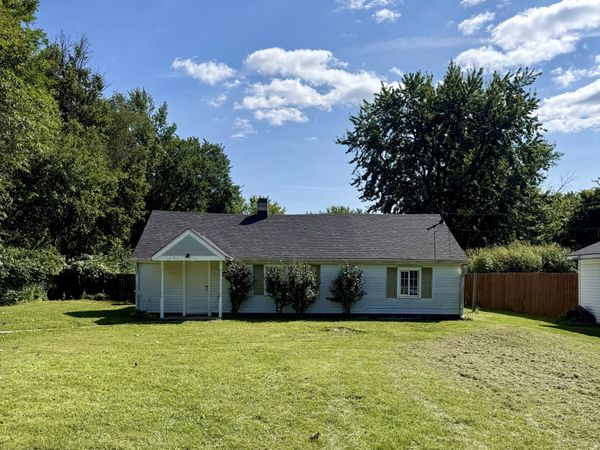 433 E 54th Street , Anderson, IN 46013