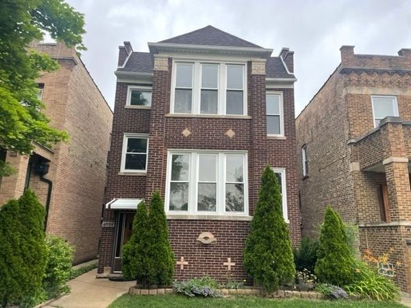 4936 W Hutchinson Street, Unit 2, Chicago, IL 60641