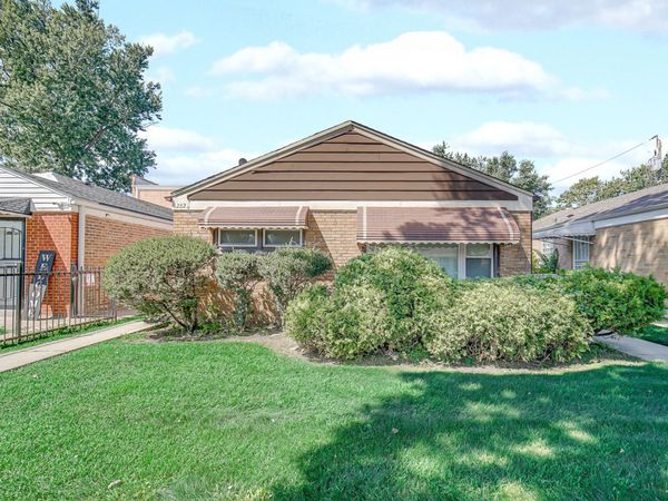 12822 S Peoria Street, Chicago, IL 60643