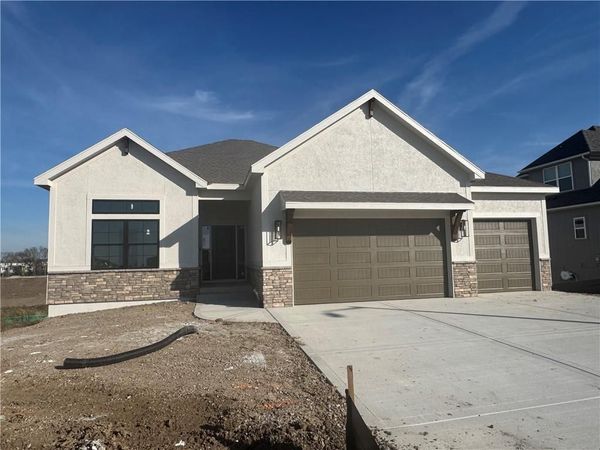 10419 N Liberty Street, Kansas City, MO 64155
