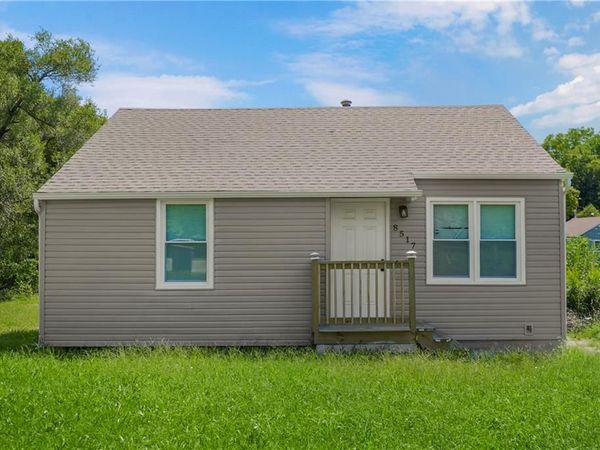 8517 Flora Avenue, Kansas City, MO 64131