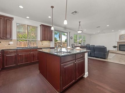 9953 Spring View Way, Elk Grove, CA 95757 Photo