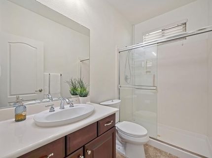 9953 Spring View Way, Elk Grove, CA 95757 Photo