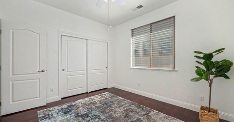 9953 Spring View Way, Elk Grove, CA 95757 Photo