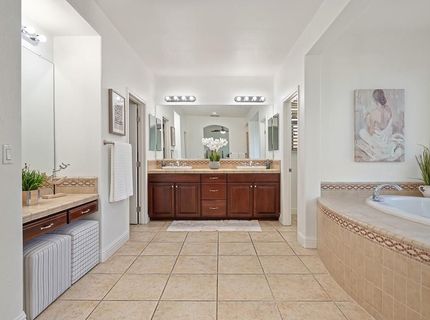 9953 Spring View Way, Elk Grove, CA 95757 Photo